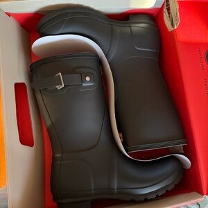 Hunter Black Rain Boots Short